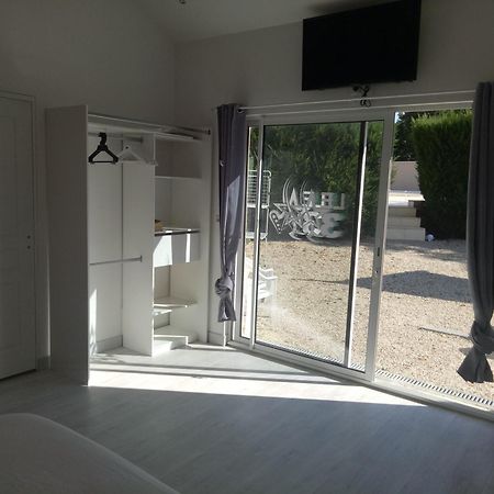 B&B Le 3 Etoiles Saint-Medard-de-Mussidan Exterior foto